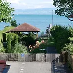 Haus Alpenblick Apartment *