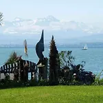 Apartment Haus Alpenblick Immenstaad am Bodensee